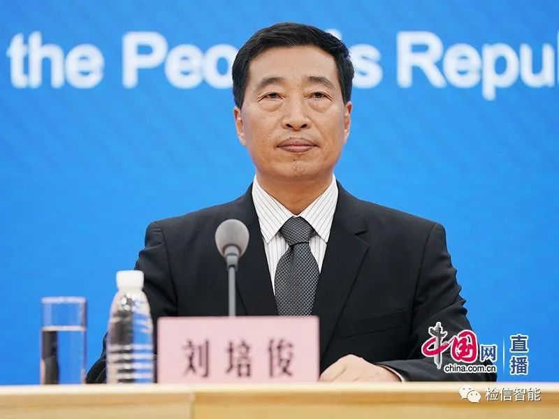 教育部：加強(qiáng)學(xué)生心理健康工作上升為國家戰(zhàn)略；同時(shí)把學(xué)生心理健康工作納入省級人民政府履行教育職責(zé)的評價(jià)